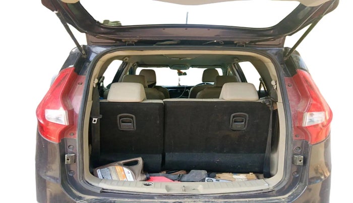 2018 Mahindra MARAZZO M8 7 STR, Diesel, Manual, 1,03,719 km, exterior