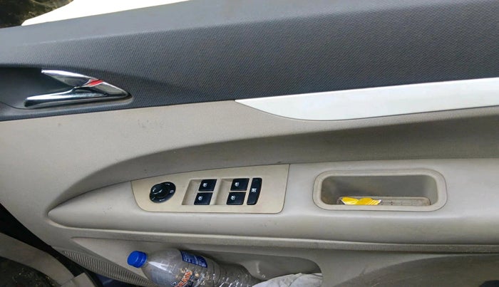 2018 Mahindra MARAZZO M8 7 STR, Diesel, Manual, 1,03,719 km, interior