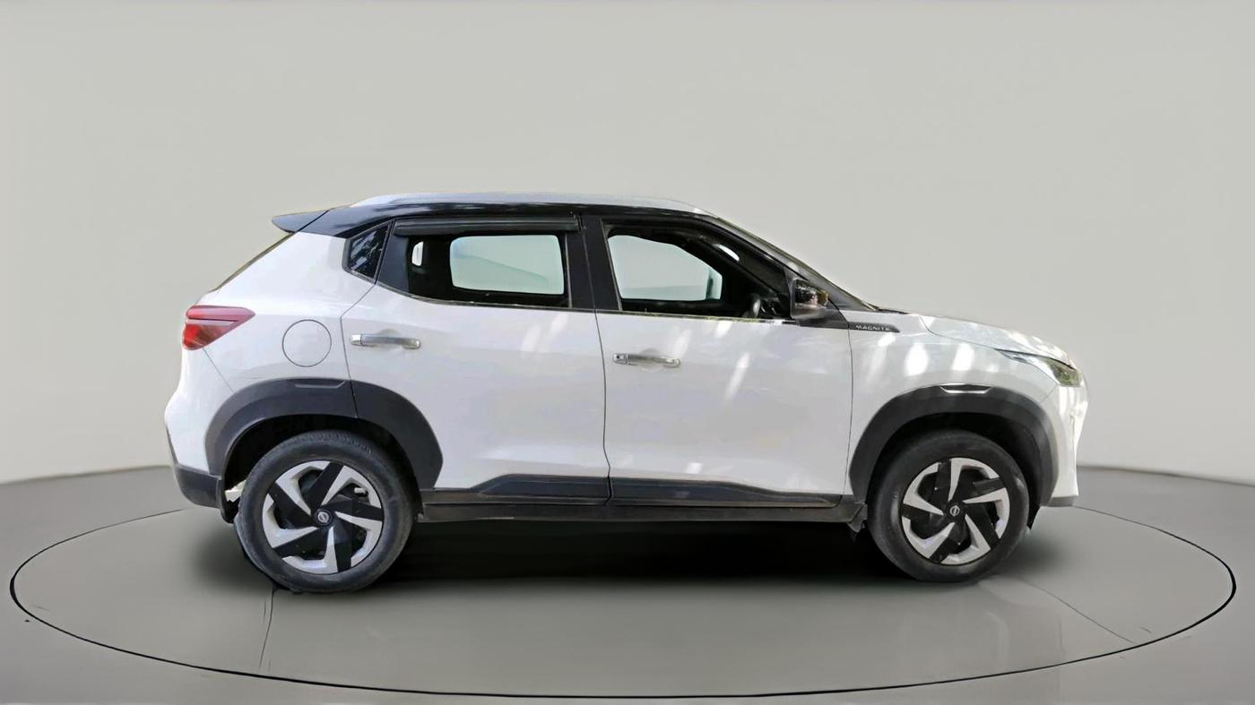 2021 Nissan MAGNITE XL, Petrol, Manual, 28,603 km, exterior