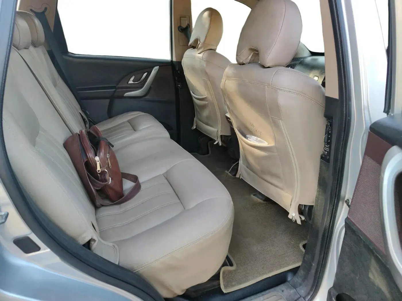 2013 Mahindra XUV500 W8, Diesel, Manual, 85,246 km, interior