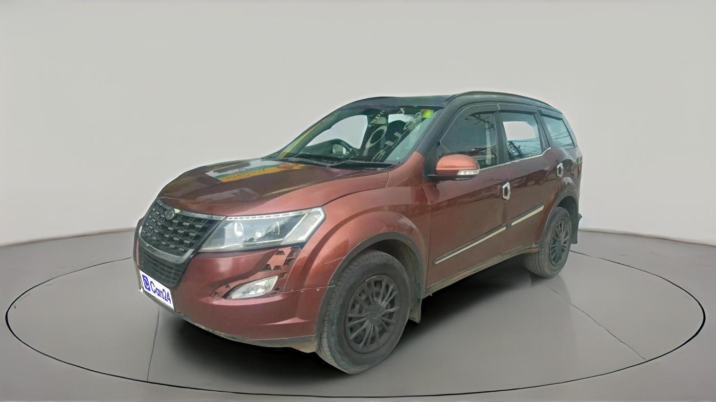 2018 Mahindra XUV500 W7 AT, Diesel, Automatic, 65,252 km, exterior