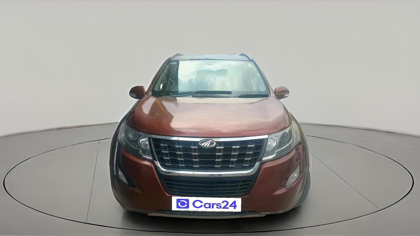 2018 Mahindra XUV500 W7 AT, Diesel, Automatic, 65,252 km, exterior