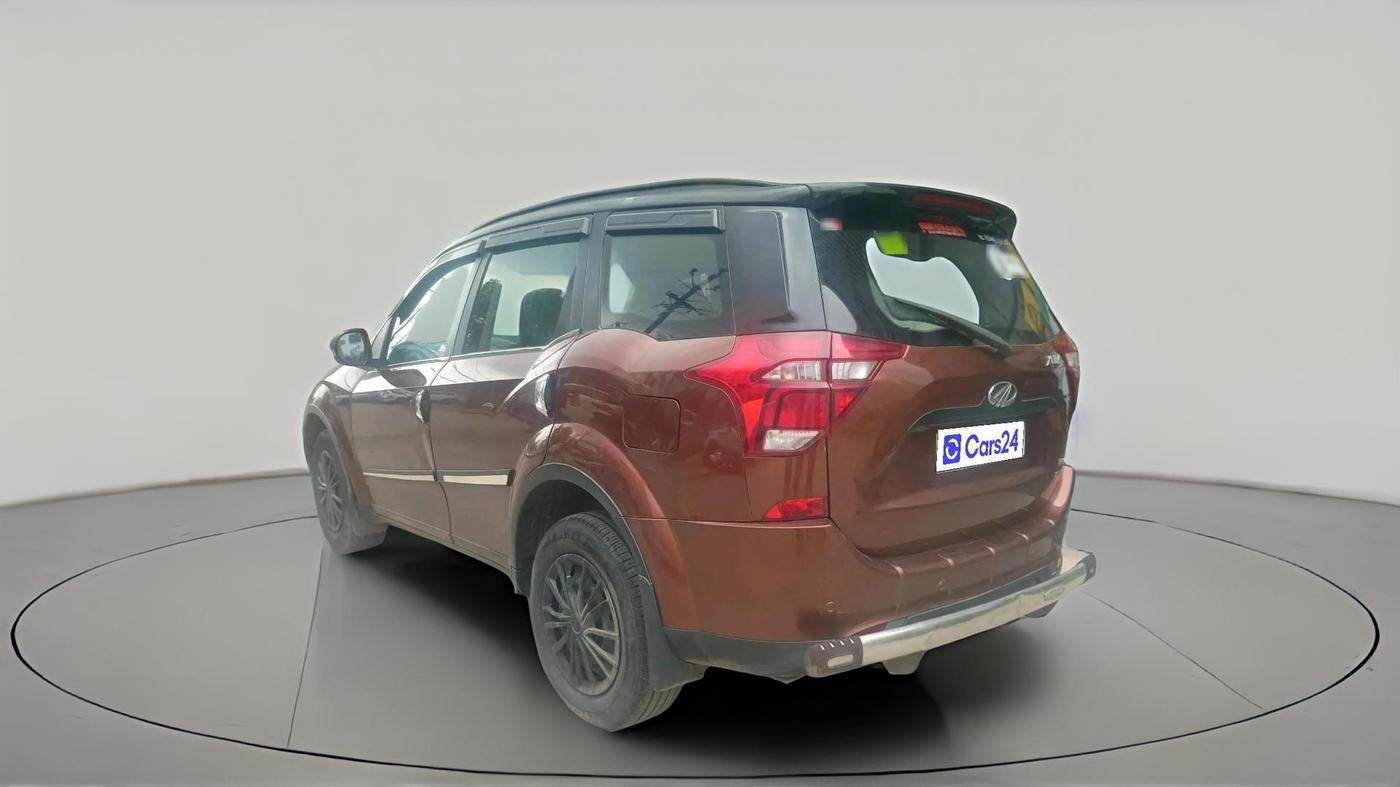 2018 Mahindra XUV500 W7 AT, Diesel, Automatic, 65,252 km, exterior