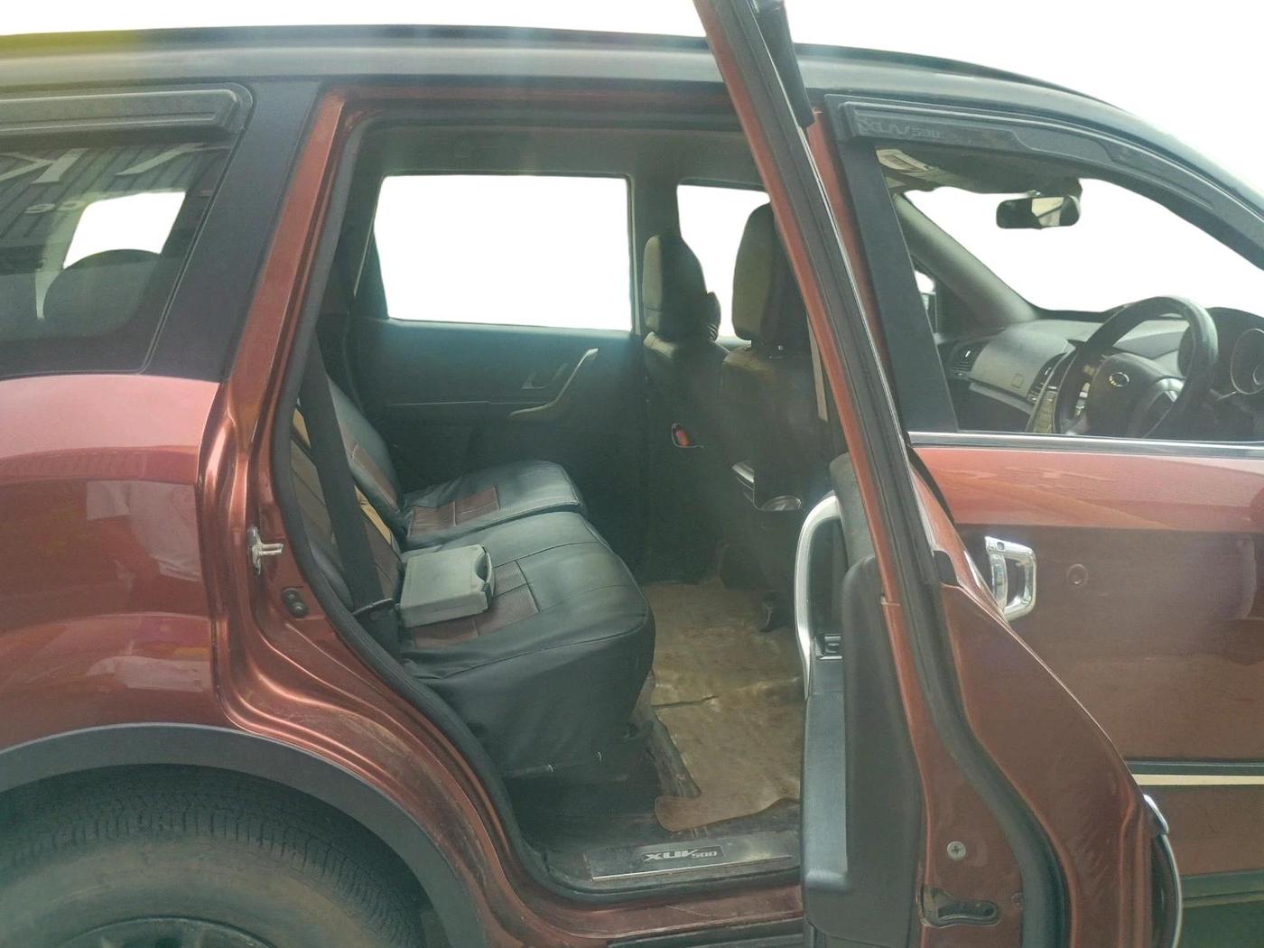 2018 Mahindra XUV500 W7 AT, Diesel, Automatic, 65,252 km, interior
