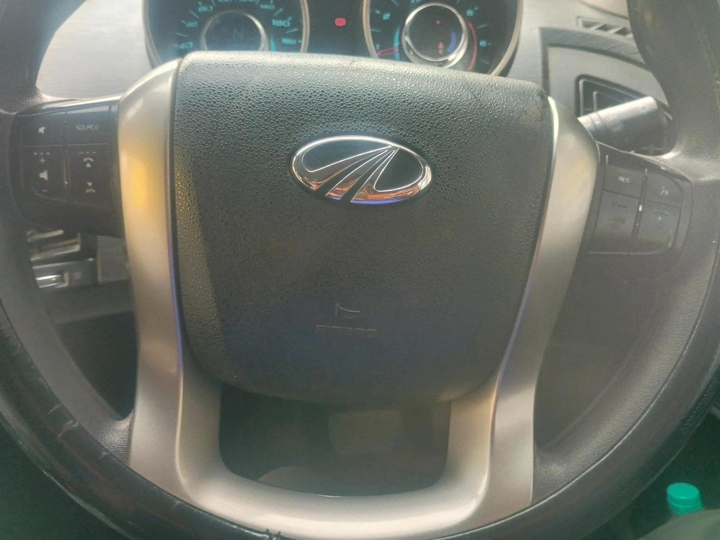 2018 Mahindra XUV500 W7 AT, Diesel, Automatic, 65,252 km, interior