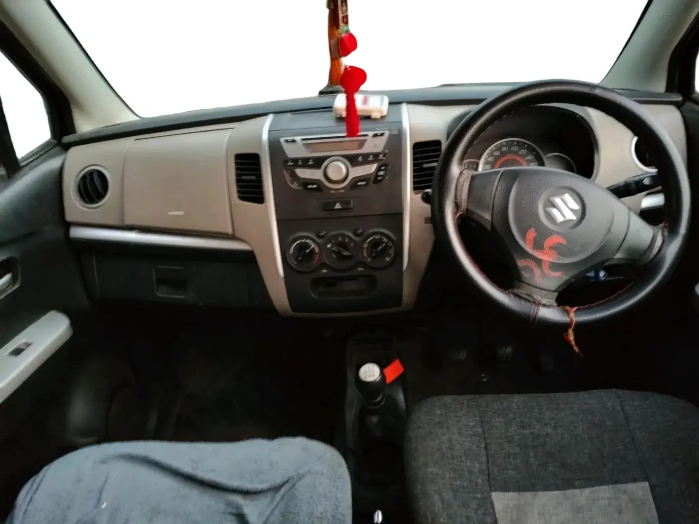2013 Maruti Wagon R 1.0 VXI, Petrol, Manual, 94,655 km, interior