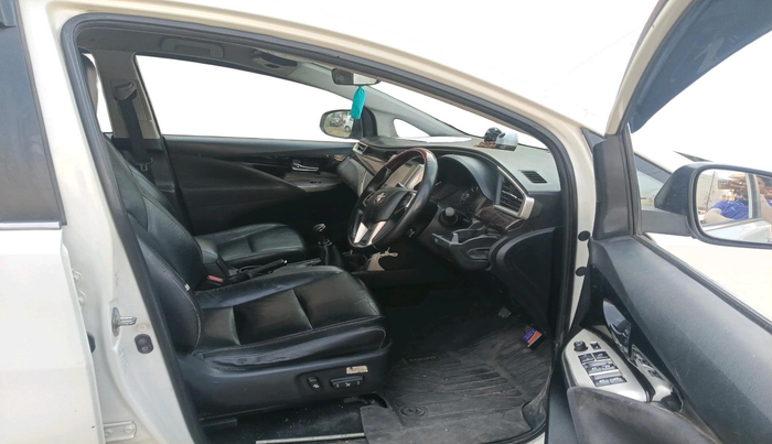 2018 Toyota Innova Crysta 2.4 ZX 7 STR, Diesel, Manual, 1,62,046 km, interior