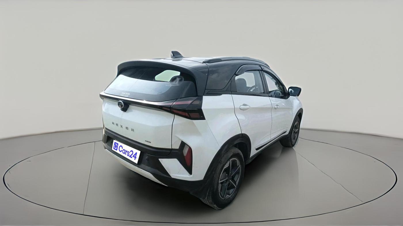 2024 Tata NEXON Creative Plus (PS) 1.2 iCNG Dual Tone, CNG, Manual, 98,097 km, exterior
