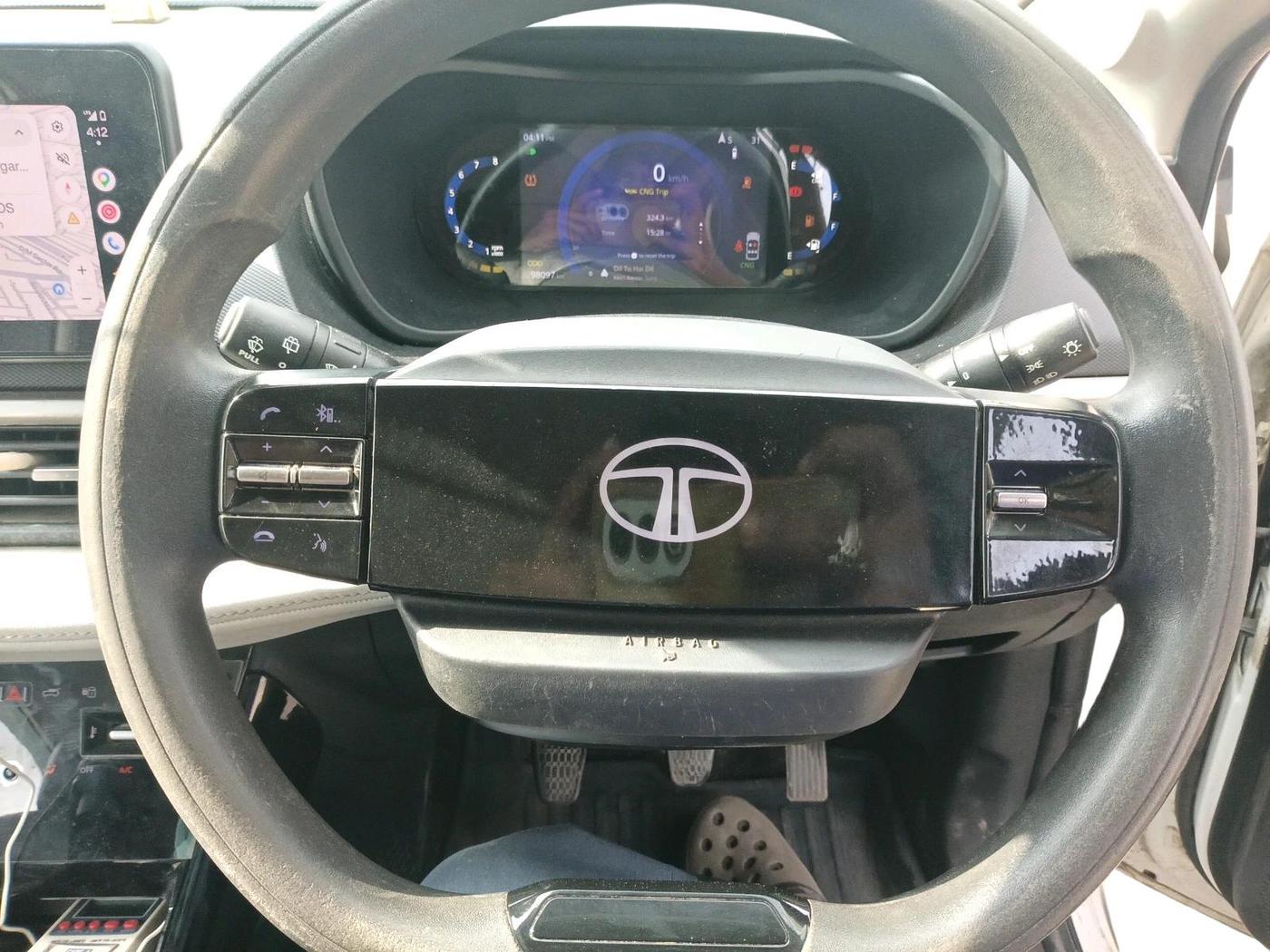 2024 Tata NEXON Creative Plus (PS) 1.2 iCNG Dual Tone, CNG, Manual, 98,097 km, interior