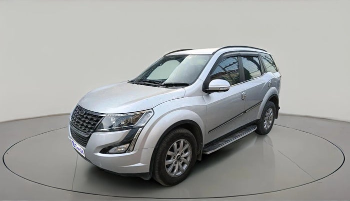 2018 Mahindra XUV500 W7, Diesel, Manual, 90,187 km, exterior
