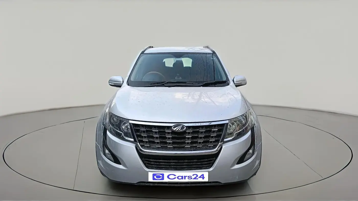 2018 Mahindra XUV500 W7, Diesel, Manual, 90,187 km, exterior