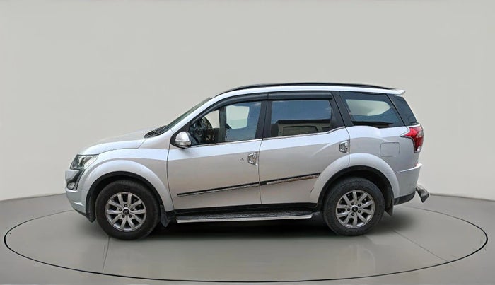 2018 Mahindra XUV500 W7, Diesel, Manual, 90,187 km, exterior
