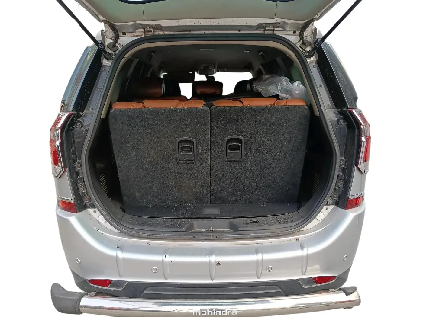 2018 Mahindra XUV500 W7, Diesel, Manual, 90,187 km, exterior