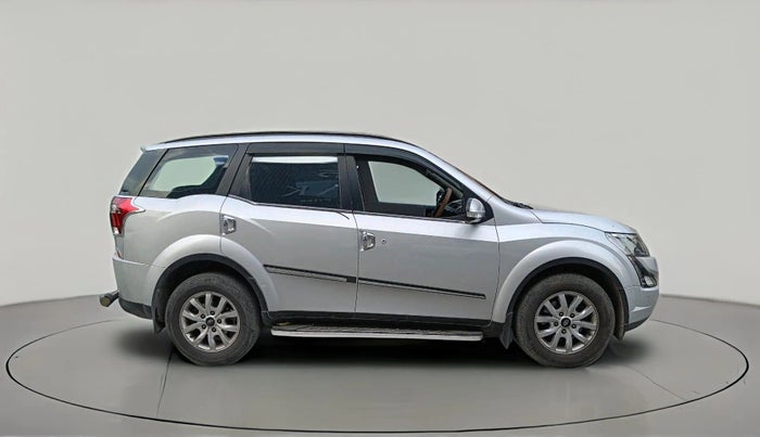2018 Mahindra XUV500 W7, Diesel, Manual, 90,187 km, exterior
