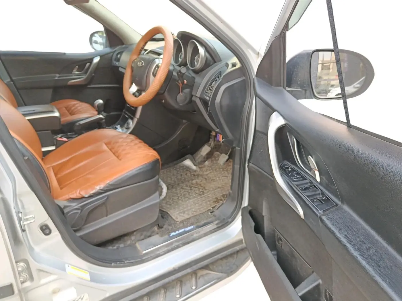 2018 Mahindra XUV500 W7, Diesel, Manual, 90,187 km, interior