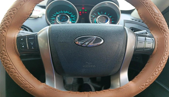 2018 Mahindra XUV500 W7, Diesel, Manual, 90,187 km, interior