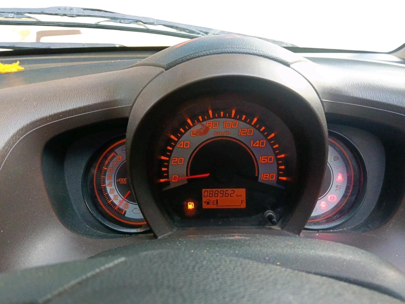 2012 Honda Brio V MT, Petrol, Manual, 88,962 km, interior