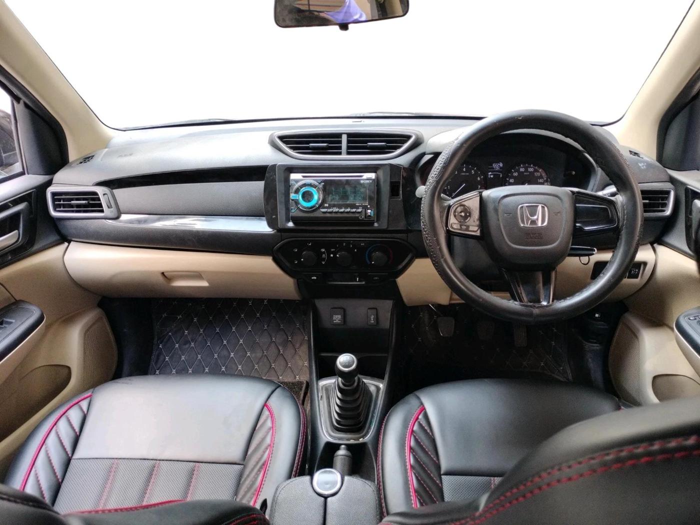2020 Honda Amaze 1.2L I-VTEC S, Petrol, Manual, 1,02,248 km, interior