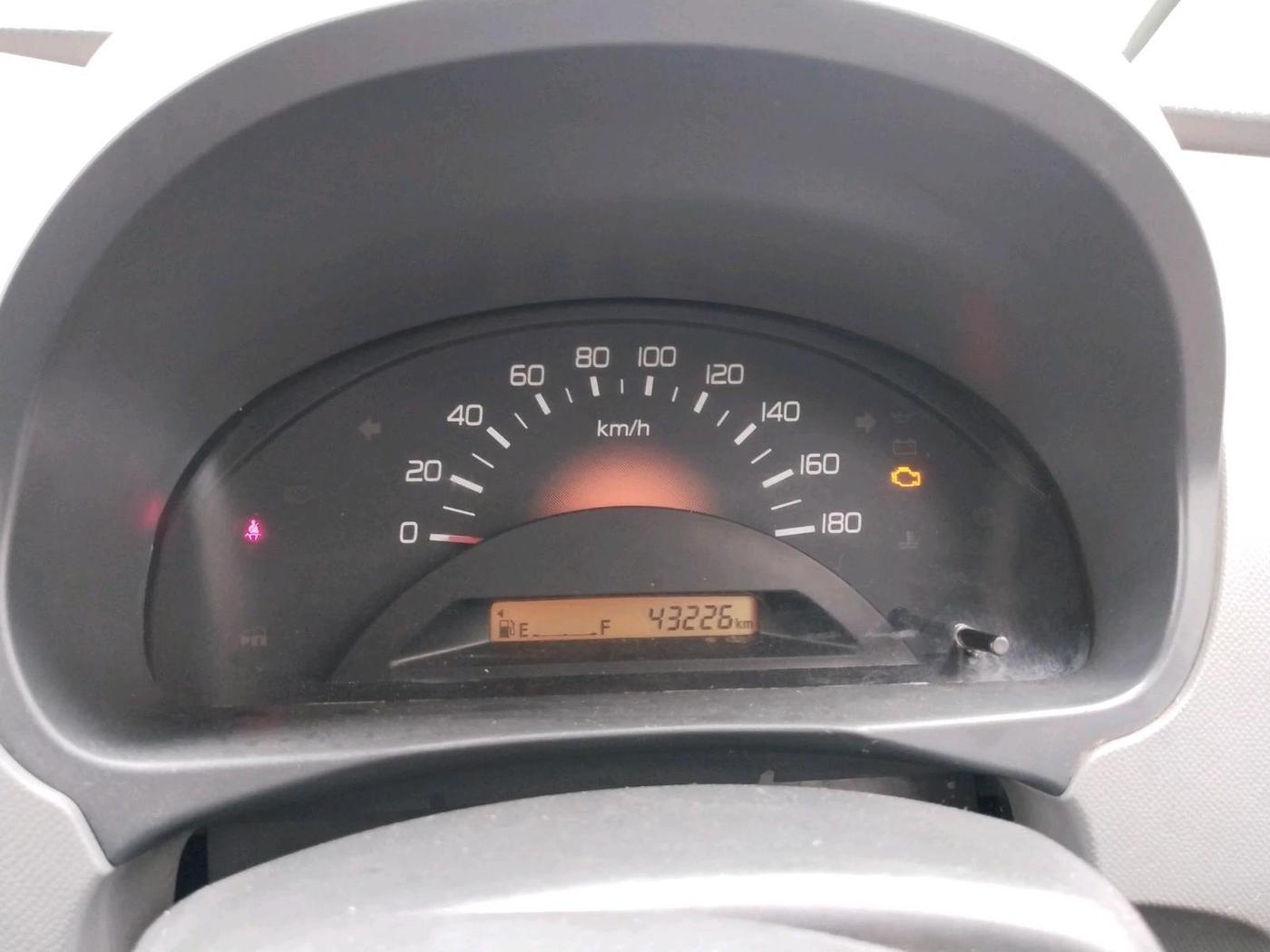 2011 Maruti Wagon R 1.0 LXI, Petrol, Manual, 43,226 km, interior