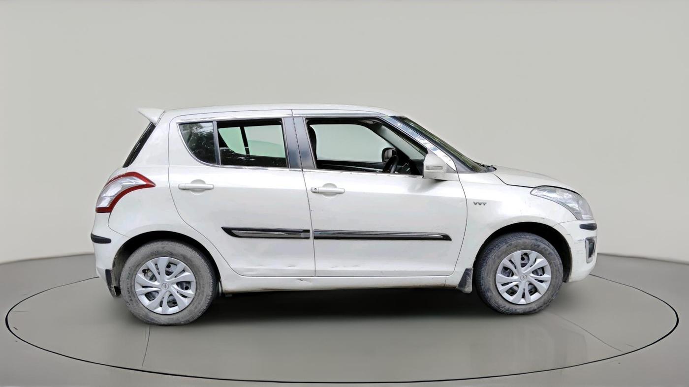 2014 Maruti Swift VXI, CNG, Manual, 91,360 km, exterior