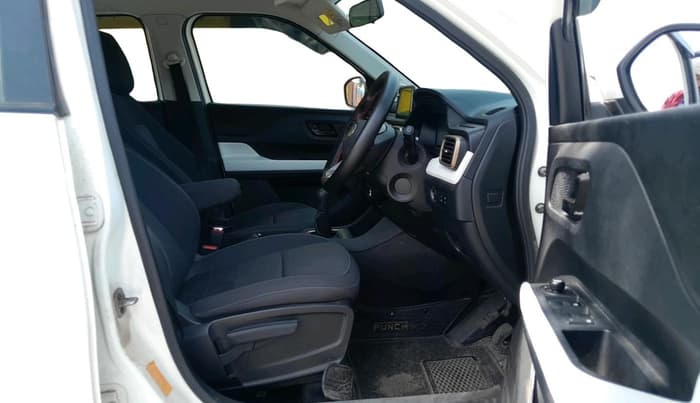 2024 Tata PUNCH ACCOMPLISHED MT, Petrol, Manual, 23,061 km, interior