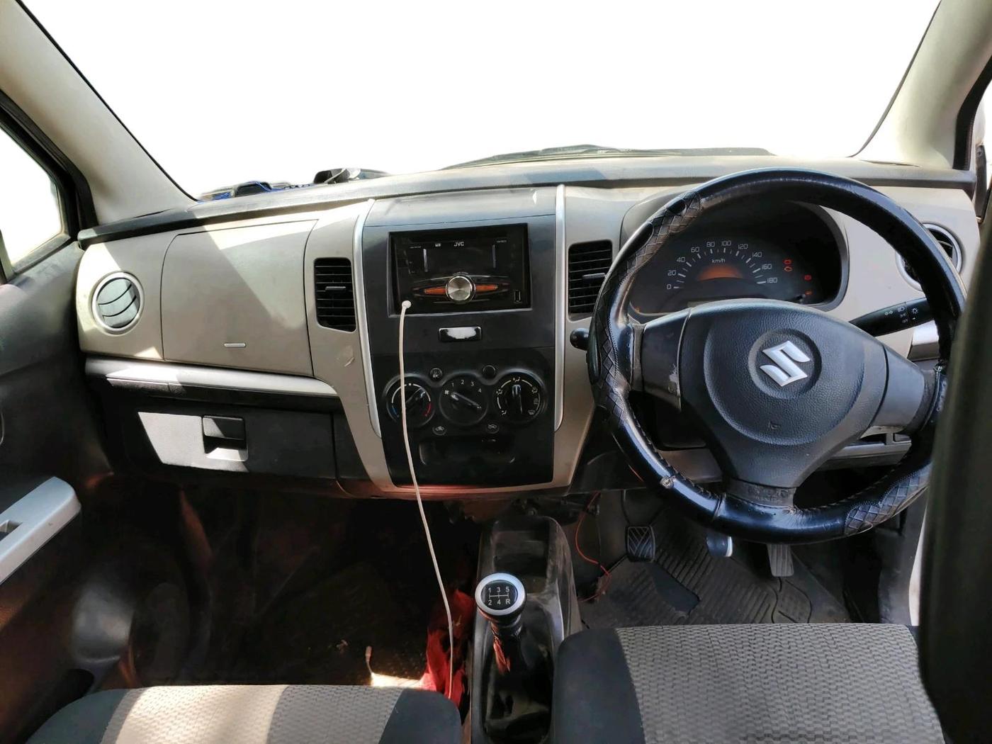 2015 Maruti Wagon R 1.0 LXI CNG, CNG, Manual, 75,942 km, interior