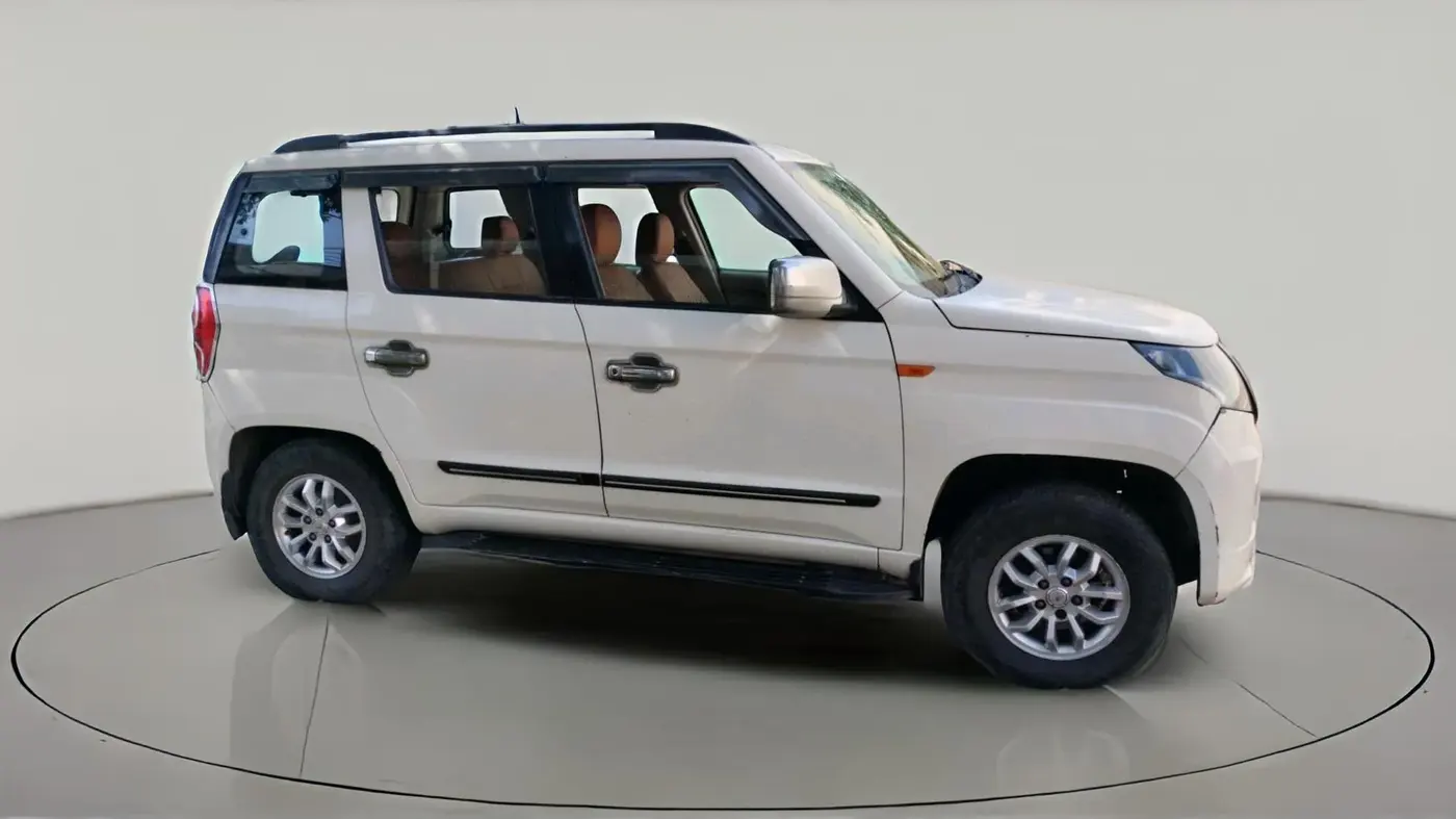 2016 Mahindra TUV300 T8, Diesel, Manual, 73,386 km, exterior