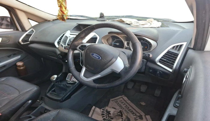 2015 Ford Ecosport TITANIUM 1.5L DIESEL, Diesel, Manual, 1,10,476 km, interior