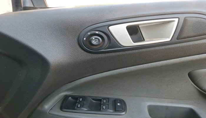 2015 Ford Ecosport TITANIUM 1.5L DIESEL, Diesel, Manual, 1,10,476 km, interior