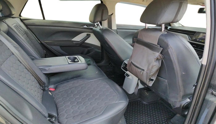 2022 Skoda KUSHAQ AMBITION 1.0L TSI MT, Petrol, Manual, 14,646 km, interior