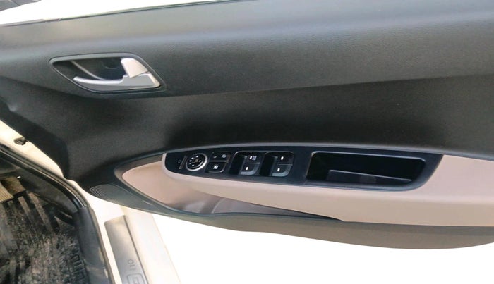 2018 Hyundai Grand i10 SPORTZ 1.2 KAPPA VTVT, Petrol, Manual, 54,524 km, interior