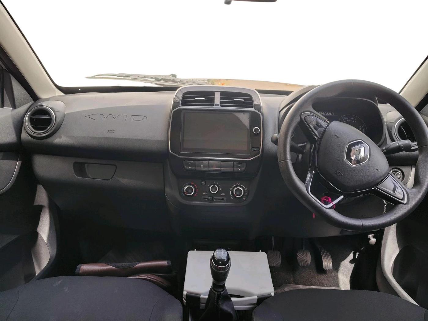 2023 Renault Kwid RXT 1.0, Petrol, Manual, 10,761 km, interior