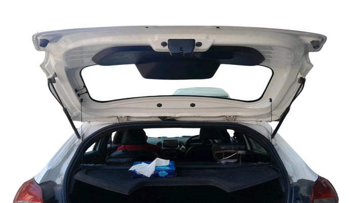 2019 Ford FREESTYLE TITANIUM 1.2 PETROL, Petrol, Manual, 1,38,057 km, exterior