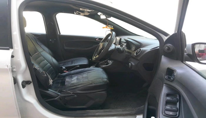 2019 Ford FREESTYLE TITANIUM 1.2 PETROL, Petrol, Manual, 1,38,057 km, interior