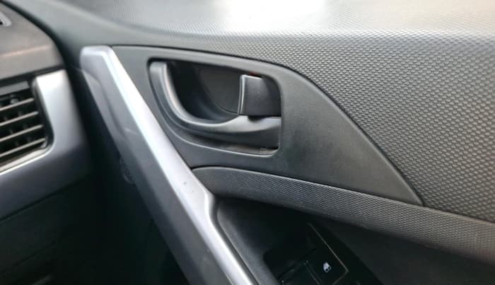 2021 Tata NEXON XMA SUNROOF PETROL, Petrol, Automatic, 51,177 km, interior