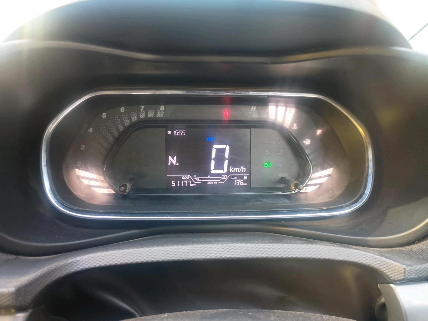 2021 Tata NEXON XMA SUNROOF PETROL, Petrol, Automatic, 51,177 km, interior