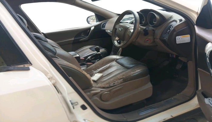 2012 Mahindra XUV500 W8, Diesel, Manual, 2,02,633 km, interior