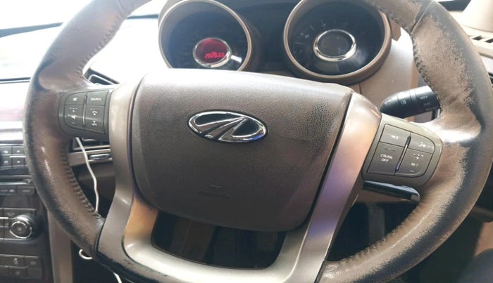 2012 Mahindra XUV500 W8, Diesel, Manual, 2,02,633 km, interior