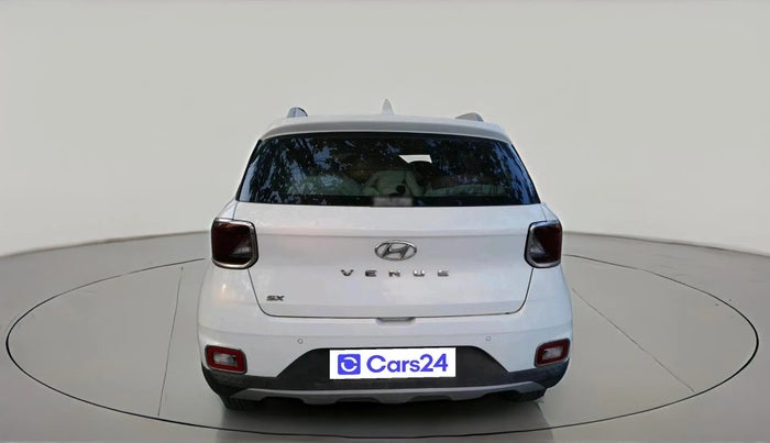 2020 Hyundai VENUE SX 1.5 CRDI, Diesel, Manual, 66,409 km, exterior