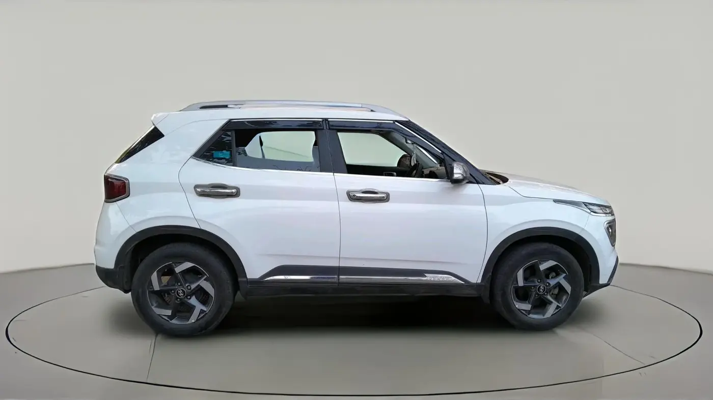 2020 Hyundai VENUE SX 1.5 CRDI, Diesel, Manual, 66,409 km, exterior
