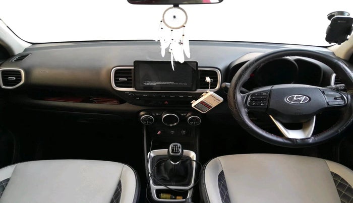 2020 Hyundai VENUE SX 1.5 CRDI, Diesel, Manual, 66,409 km, interior