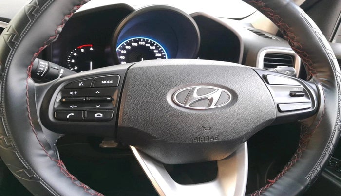 2020 Hyundai VENUE SX 1.5 CRDI, Diesel, Manual, 66,409 km, interior