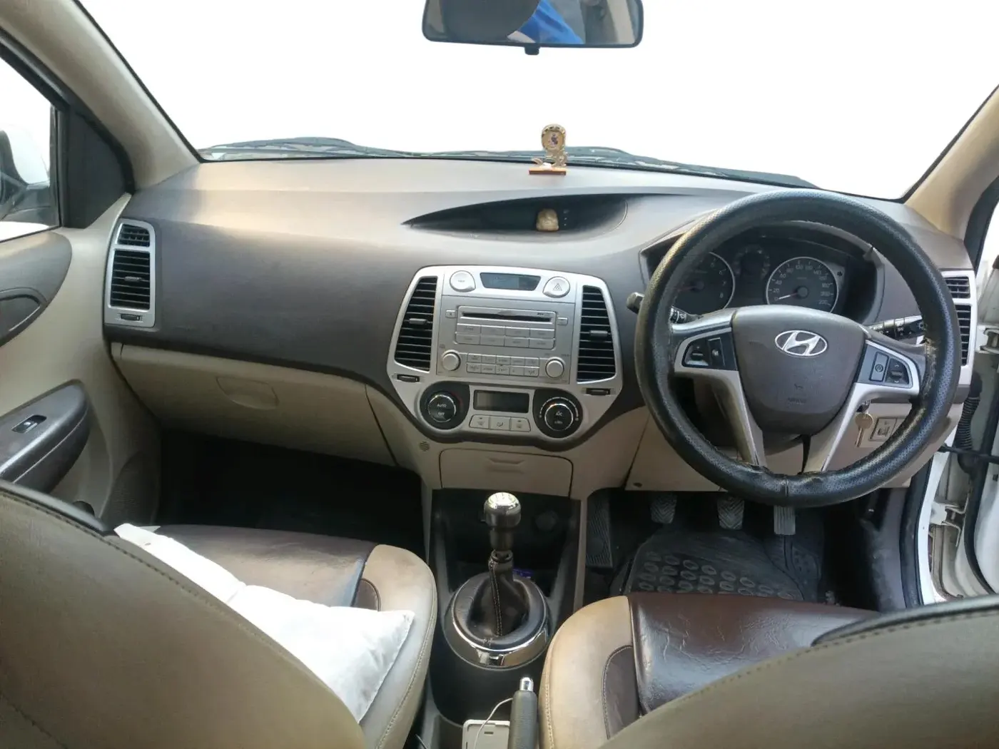 2011 Hyundai i20 ASTA 1.2, Petrol, Manual, 45,067 km, interior
