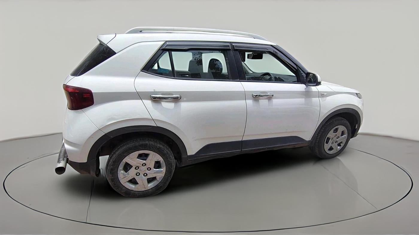 2019 Hyundai VENUE S 1.4 CRDI, Diesel, Manual, 82,808 km, exterior