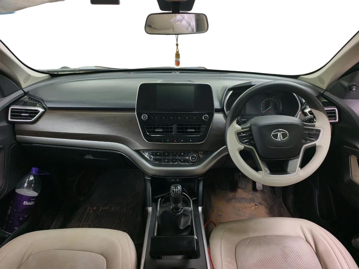 2022 Tata Harrier XT PLUS 2.0L KRYOTEC, Diesel, Manual, 64,199 km, interior