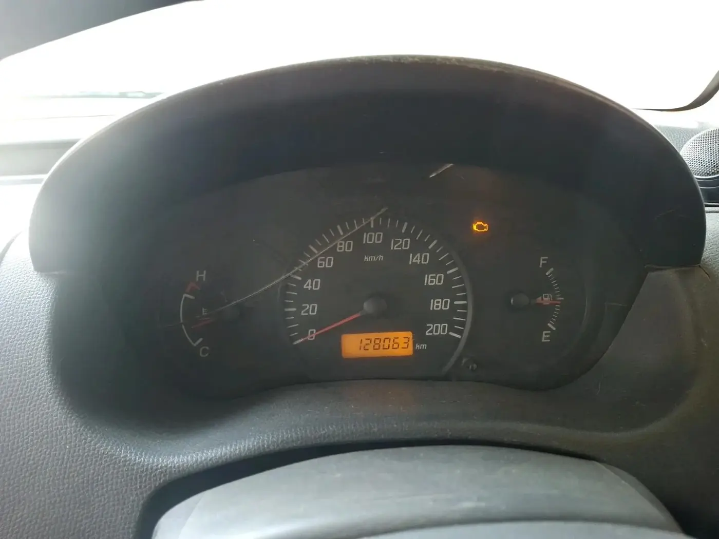 2010 Maruti Swift LXI, Petrol, Manual, 1,28,063 km, interior