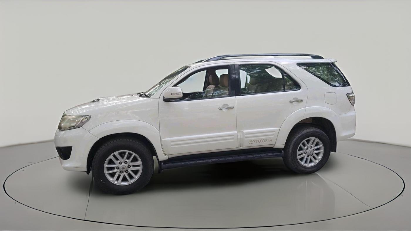2013 Toyota Fortuner 3.0 4X2 MT, Diesel, Manual, 1,68,308 km, exterior