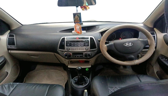 2013 Hyundai i20 MAGNA 1.2, Petrol, Manual, 1,07,260 km, interior