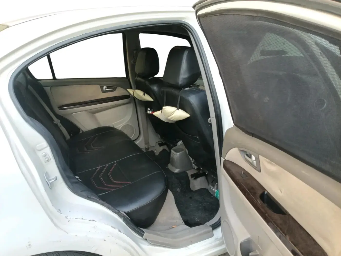 2011 Maruti SX4 ZDI, Diesel, Manual, 2,16,502 km, interior