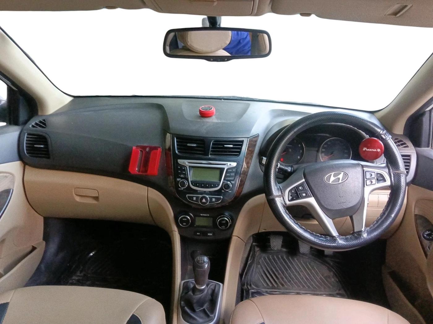 2013 Hyundai Verna FLUIDIC 1.6 VTVT EX, Petrol, Manual, 65,793 km, interior